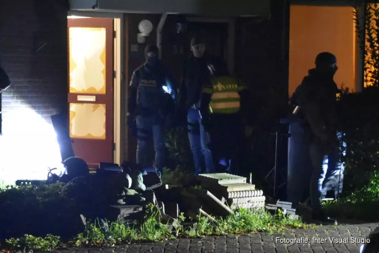 Arrestatieteam valt woning Purmerend binnen: aanhouding voor mishandeling