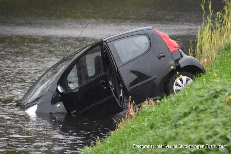 Auto te water in Purmerend