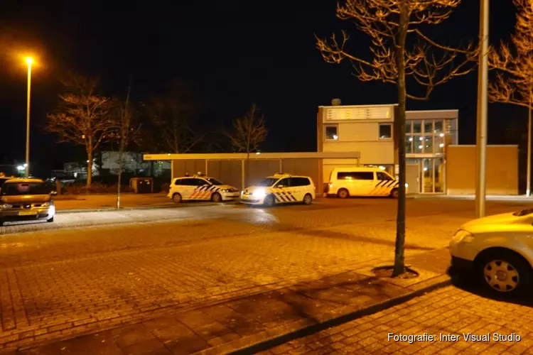Veel politie bij mogelijke bedreiging met pistool in Purmerend