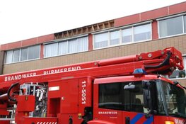 Dakrand losgerukt in Meeuwenstraat