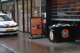 Gewapende overvallers in PostNL-jas en met mondkapje op de vlucht in Purmerend