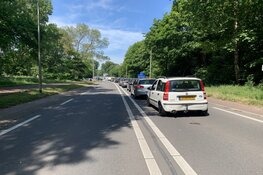 Politie sluit meerdere wegen naar kust af vanwege drukte en roept op: "Kom niet naar strand!"