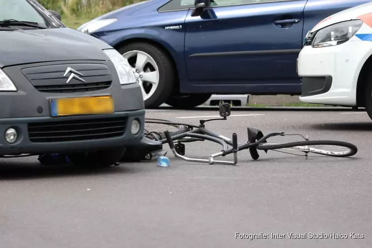 Fietser gewond na aanrijding