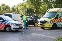 Twee kinderen in ambulance nagekeken na ongeluk Purmerend