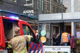 Vrouw gewond na valpartij op roltrap