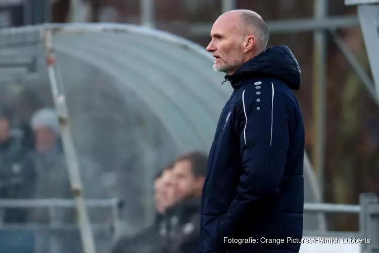 Trainer Martin van Ophuizen vertrekt na acht seizoenen bij Purmersteijn