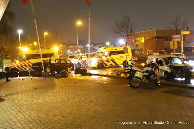 Harde frontale botsing in Purmerend
