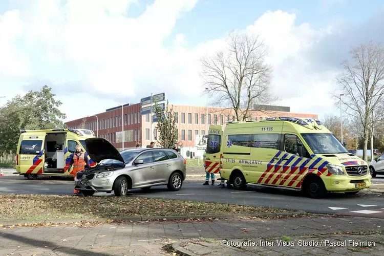 Aanrijding tussen twee auto&#39;s in Purmerend