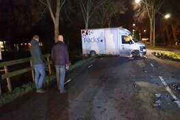 Auto tegen bakwagen gereden in Middenbeemster