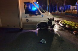 Auto tegen bakwagen gereden in Middenbeemster