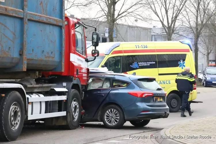 Gezin gewond bij ongeval Purmerend