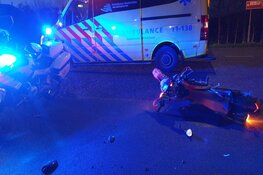 Zwaargewonde bij botsing met crossbrommer in Middenbeemster