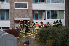 Brand in trappenhuis van flat in Purmerend
