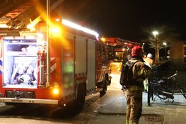 Vuurwerk op dak van basisschool