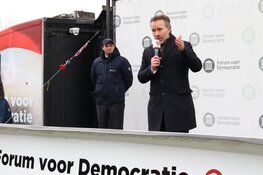Thierry Baudet&#39;s Vrijheidskaravaan strijkt neer in Purmerend
