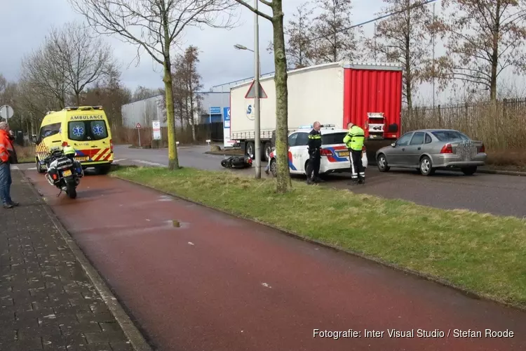 Bromfietser gewond na aanrijding in Purmerend