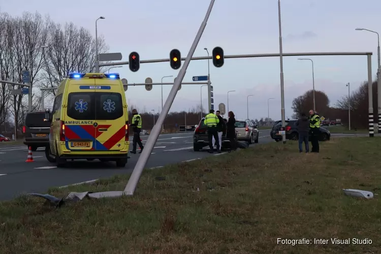 Automobilist gewond bij eenzijdig ongeval in Purmerend
