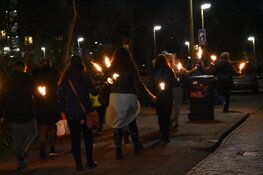 Geslaagde vreedzame fakkeloptocht in Purmerend