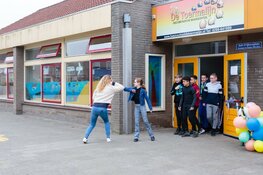 Sara Gelens wint voorleeswedstrijd Bibliotheek Waterland