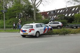 Politieauto crasht onderweg naar spoedmelding