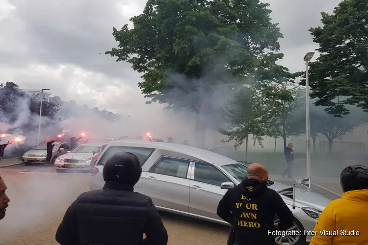 Begrafenis moeder Satudarah-lid in Purmerend