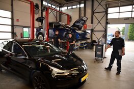 S.G. Gerrit Rietveld beleeft pilot bij Tesla Purmerend
