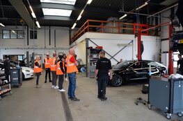 S.G. Gerrit Rietveld beleeft pilot bij Tesla Purmerend