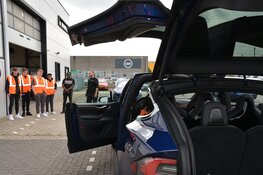 S.G. Gerrit Rietveld beleeft pilot bij Tesla Purmerend