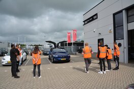 S.G. Gerrit Rietveld beleeft pilot bij Tesla Purmerend
