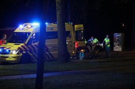 Fietser overleden na frontale botsing, automobilist gevlucht