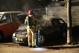 Auto door brand verwoest op Maishof