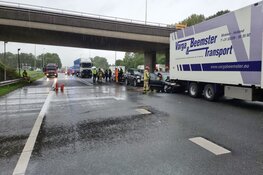A7 richting Zaanstad afgesloten na ongeval bij Zuidoostbeemster