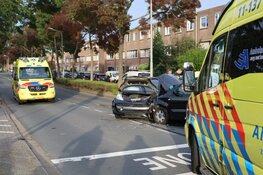 Frontale botsing in Purmerend, twee gewonden