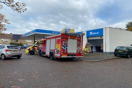 Vrouw klem in wasstraat Purmerend