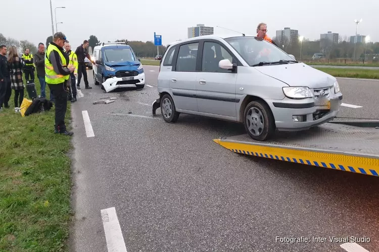 Drie auto&#39;s betrokken bij kleine kettingbotsing