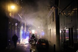Brand door echte kaarsjes in kerstboom in De Rijp
