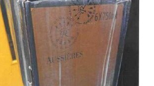 Kat aangetroffen in dichtgeplakte doos: wie heeft info?