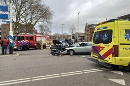 Gewonde en veel schade bij ongeluk in centrum Purmerend