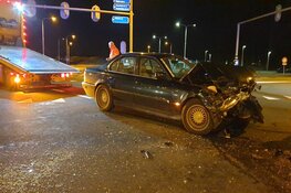 Twee auto&#39;s total-loss bij ongeval op N244