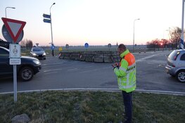 Opnieuw ongeval bij net geplaatste rotondes op N243 in Noordbeemster