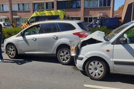 Drie gewonden bij botsing in Purmerend