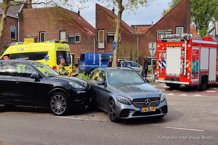 Twee gewonden na ongeval in centrum Purmerend