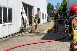 Brand door wegbranden onkruid
