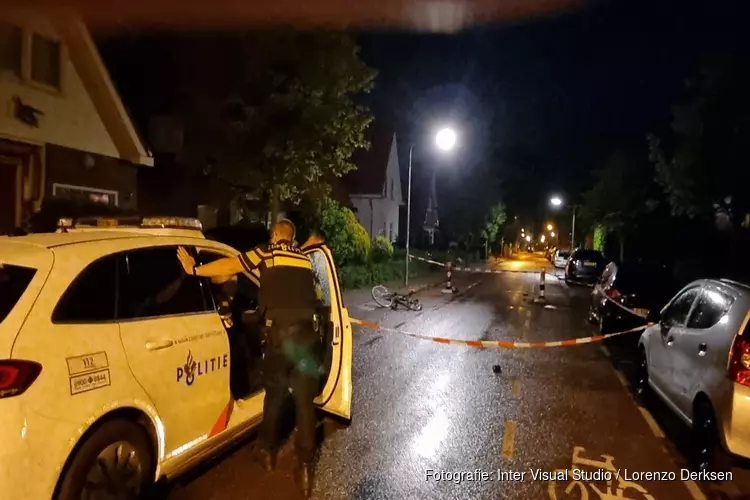 Auto ingereden op groep mensen in Landsmeer