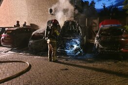 Vier auto's door brand verwoest in Purmerend