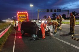 Eenzijdig ongeval met veel schade op A7 bij Wijdewormer