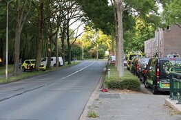 Verdachte door arrestatieteam uit woning gehaald wegens wapenbezit