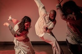 Multimediale dansvoorstelling Líx is een feest voor oog en oor, meeslepend en toegankelijk