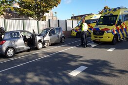 Frontale botsing op Waterlandlaan in Purmerend
