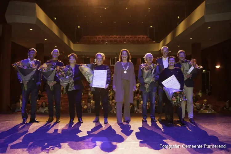 Gouden Waarderingsspeld voor Hospice ‘In Vrijheid&#39; Waterland in Purmerend en Hospice &#39;Het Thuis van Leeghwater&#39; in Beemster